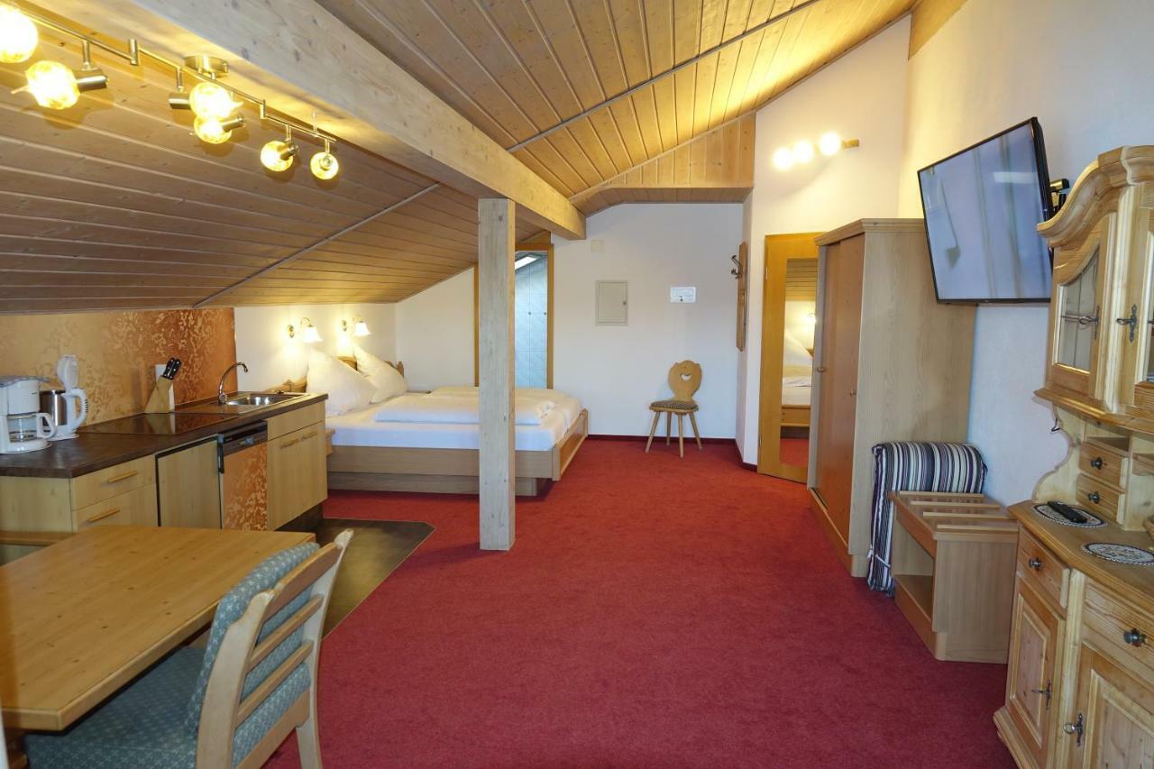 Gaestehaus Guggomos "Hopfen Am See" Füssen Eksteriør billede